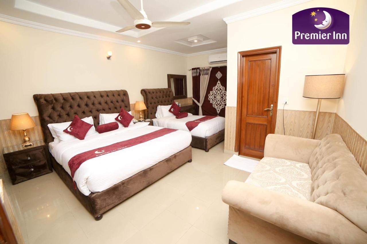 Premier Inn Grand Gulberg Lahore Buitenkant foto