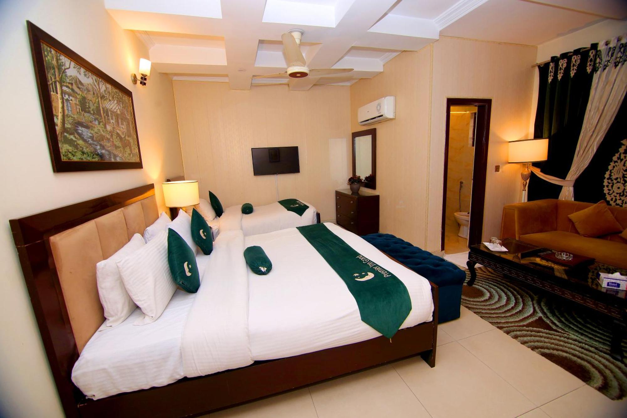 Premier Inn Grand Gulberg Lahore Buitenkant foto